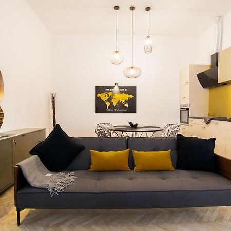 Real Delux Apartment Next To Gozsdu & Synagogue บูดาเปสต์ ภายนอก รูปภาพ